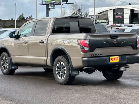 Used 2021 Nissan Titan PRO-4X w/ Pro-4x Convenience Package image 6