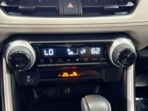 Used 2024 Toyota RAV4 XLE image 14