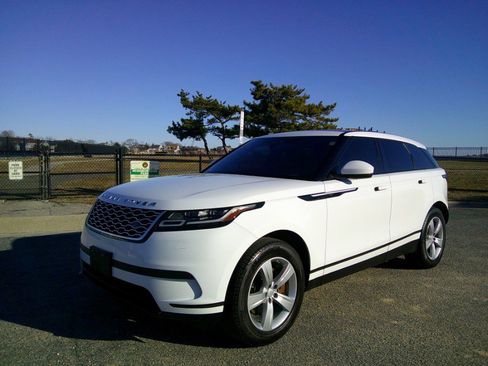 Used 2018 Land Rover Range Rover Velar S image 17