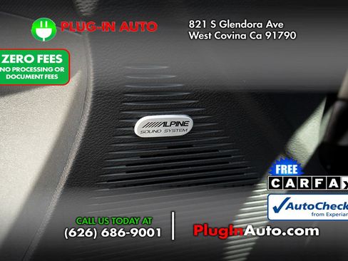 Used 2023 Dodge Challenger R/T Scat Pack RWD image 18