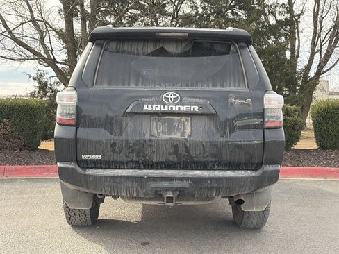 Used 2016 Toyota 4Runner SR5 image 5
