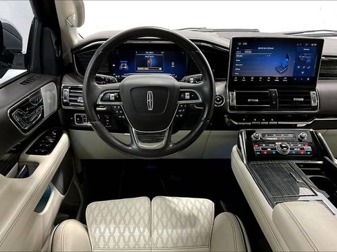 Used 2023 Lincoln Navigator Black Label image 7