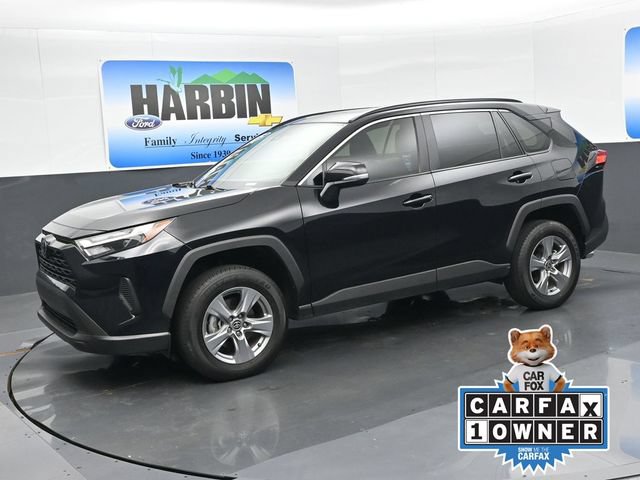 Used 2025 Toyota RAV4 XLE w/ Convenience Package FWD image 1
