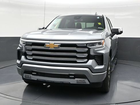 Used 2025 Chevrolet Silverado 1500 High Country image 8