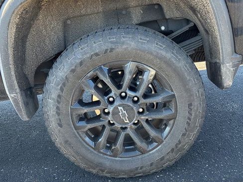 Used 2025 Chevrolet Silverado 3500 High Country w/ High Country Premium Package image 11