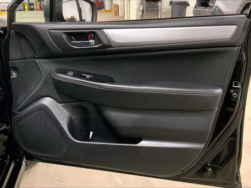 Used 2019 Subaru Legacy 2.5i Premium image 21