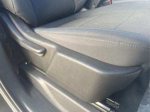 Used 2021 Chevrolet Silverado 1500 Custom w/ Safety Confidence Package image 29