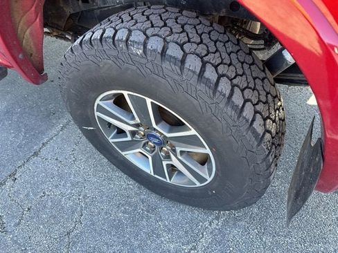 Used 2015 Ford F150 XLT w/ Equipment Group 302A Luxury image 18