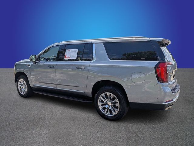 Used 2025 GMC Yukon XL Denali AWD/4WD image 3