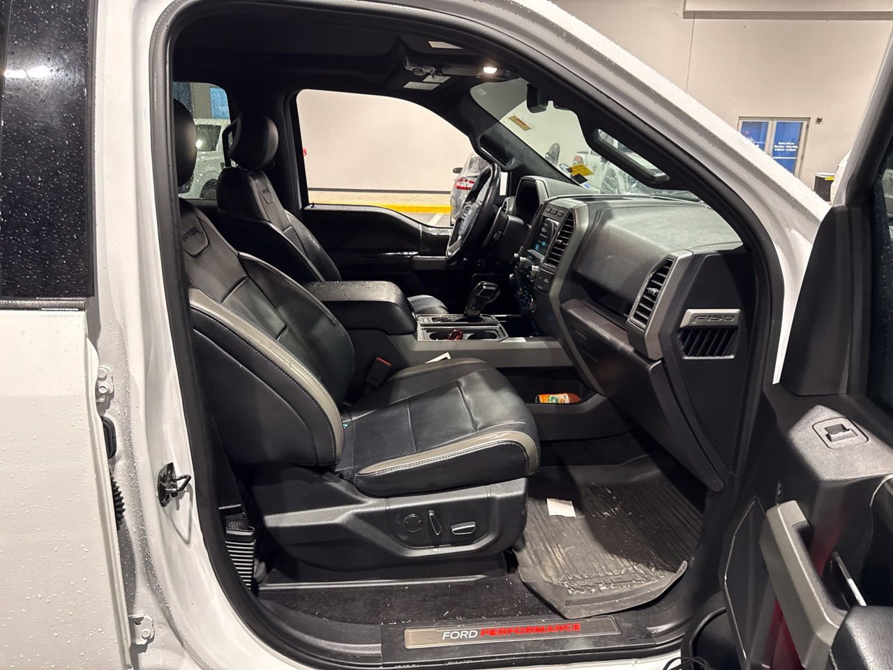 Used 2017 Ford F150 Raptor w/ Equipment Group 802A Luxury AWD/4WD image 13