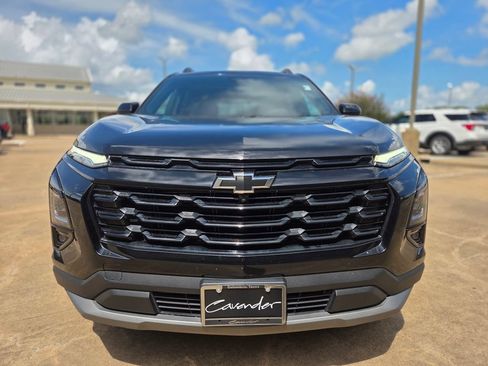 Used 2026 Chevrolet Equinox LT w/ Convenience Package II FWD image 2
