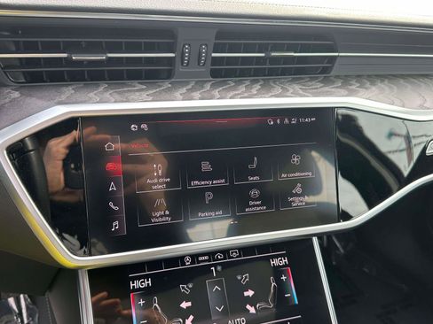 Used 2024 Audi A6 Premium Plus image 30