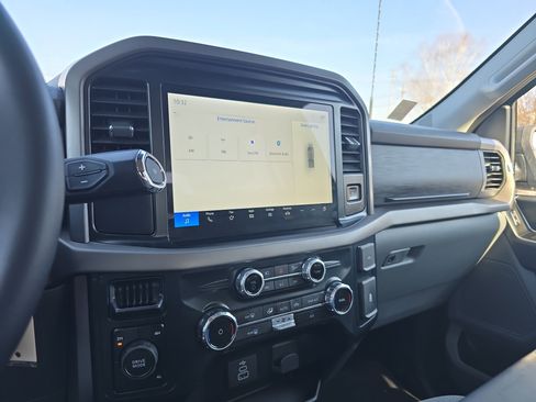 Used 2025 Ford F150 XLT w/ Equipment Group 301A Standard image 23