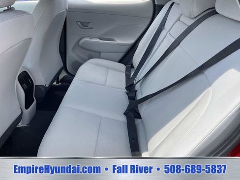Used 2024 Hyundai Kona SEL AWD/4WD image 13
