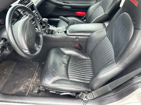 Used 2004 Chevrolet Corvette Z06 w/ Memory Package RWD image 5
