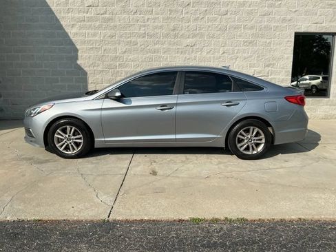 Used 2016 Hyundai Sonata SE FWD image 5