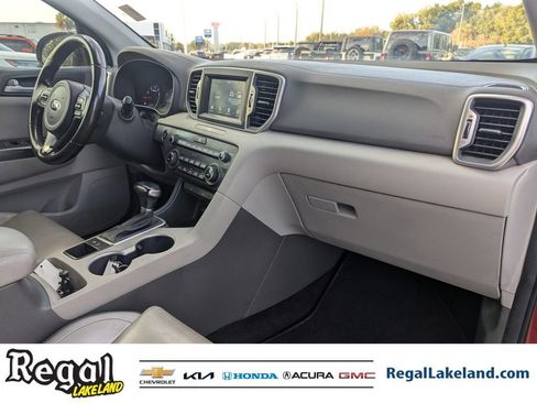 Used 2017 Kia Sportage EX image 9