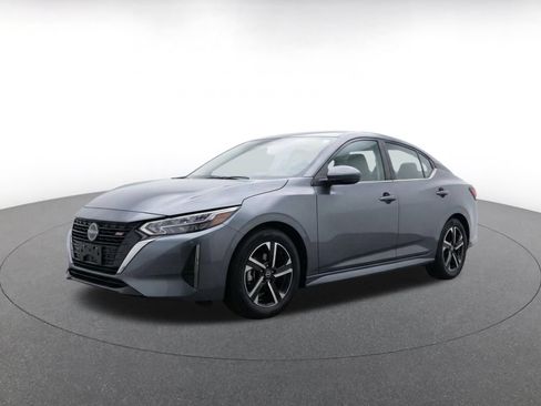 Used 2025 Nissan Sentra SV FWD image 3