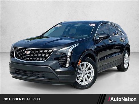 Used 2023 Cadillac XT4 Luxury FWD image 1