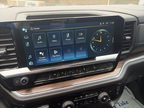 Used 2022 Chevrolet Silverado 1500 RST image 15