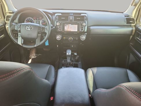 Used 2018 Toyota 4Runner TRD Off-Road Premium image 6