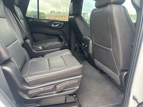 Used 2022 Chevrolet Tahoe RST w/ Sport Performance Package RWD image 11