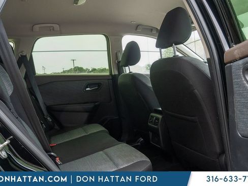 Used 2023 Nissan Rogue SV AWD/4WD image 26