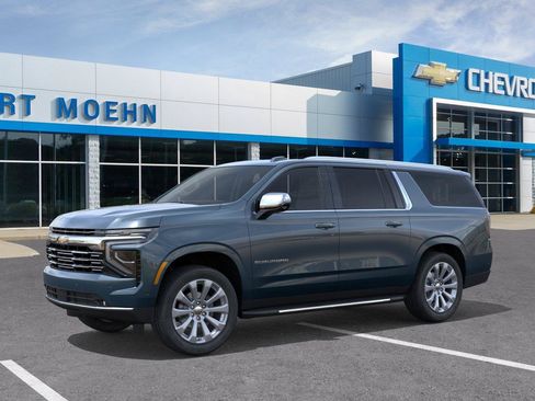 New 2026 Chevrolet Suburban Premier w/ Sun And Tow Package AWD/4WD image 2