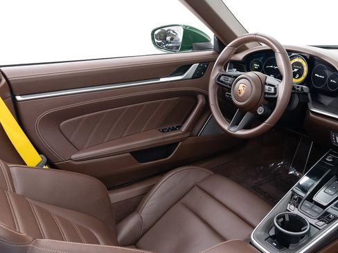 Used 2022 Porsche 911 Turbo S image 30