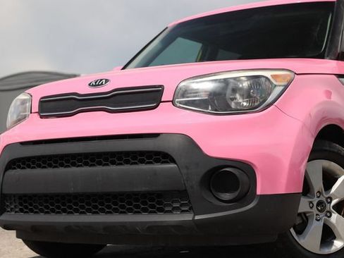 Used 2017 Kia Soul FWD image 25