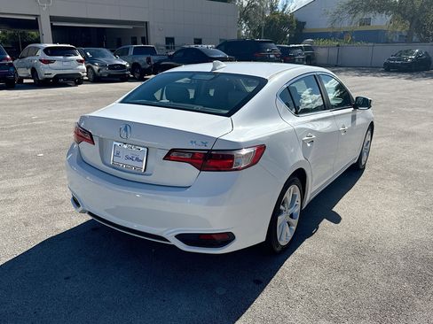 Used 2017 Acura ILX w/ Premium Package image 7