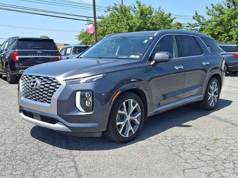 Used 2021 Hyundai Palisade Limited w/ Winter Package AWD/4WD image 3