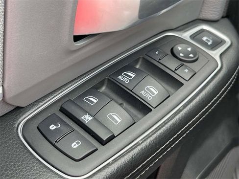 Used 2023 RAM 4500 SLT w/ Quick Order Package 2YG SLT image 32