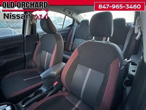 Used 2025 Nissan Versa SR image 10