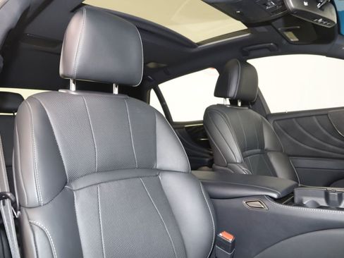Used 2021 Lexus LS 500 AWD w/ Accessory Package (Z2) image 15