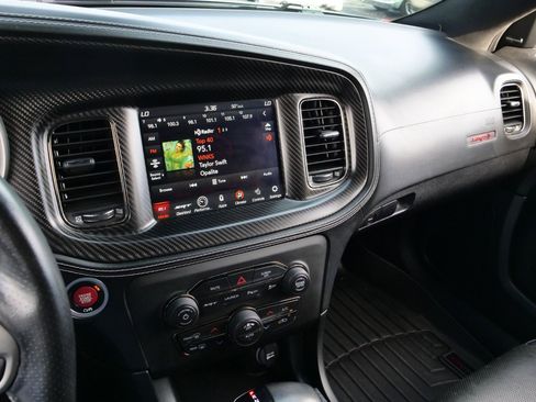 Used 2020 Dodge Charger SRT Hellcat w/ Harman/Kardon Audio Group image 21