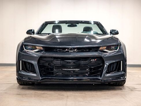 Used 2018 Chevrolet Camaro ZL1 image 12