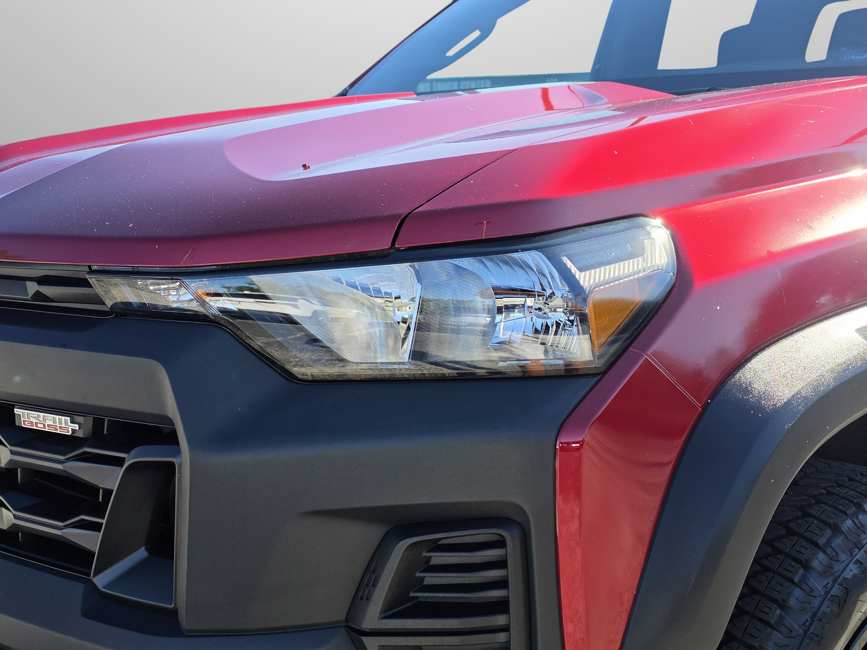 Used 2024 Chevrolet Colorado Trail Boss w/ Technology Package AWD/4WD image 13