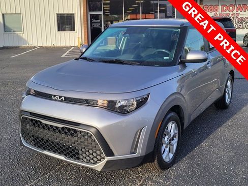 Used 2024 Kia Soul LX w/ Option Group 015 image 6