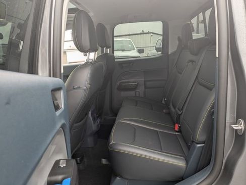 Used 2025 Ford Maverick Lobo AWD/4WD image 23