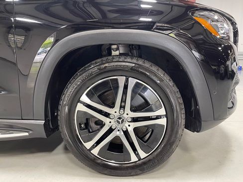 Used 2022 Mercedes-Benz GLS 450 4MATIC image 16