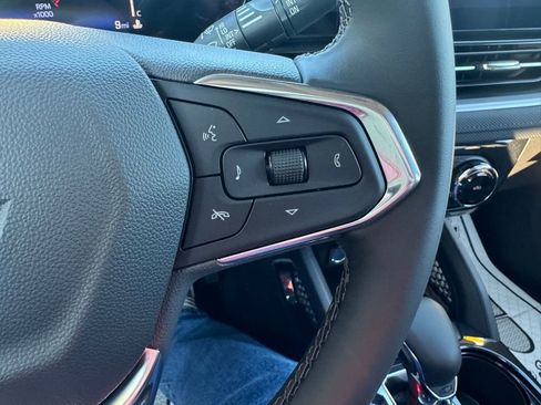 New 2026 Chevrolet TrailBlazer LT w/ Convenience Package FWD image 17