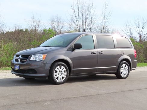 Certified 2020 Dodge Grand Caravan SE FWD image 18