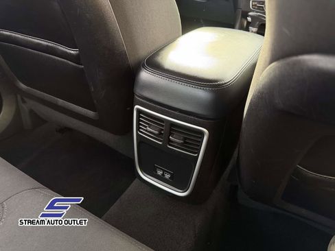 Used 2023 Dodge Charger GT image 21