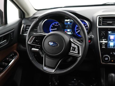Used 2018 Subaru Outback 2.5i Touring AWD/4WD image 14