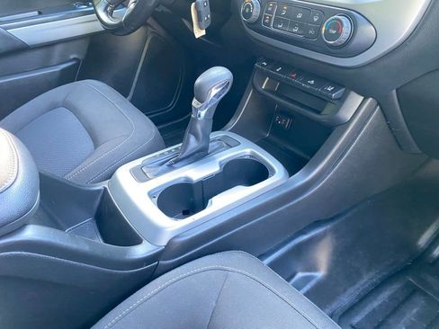 Used 2022 Chevrolet Colorado LT w/ Fleet Safety Package RWD image 26