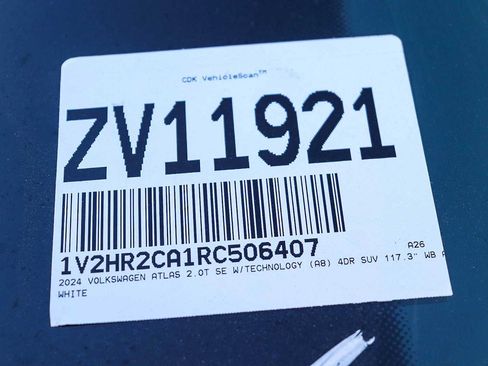 Certified 2024 Volkswagen Atlas SE image 29
