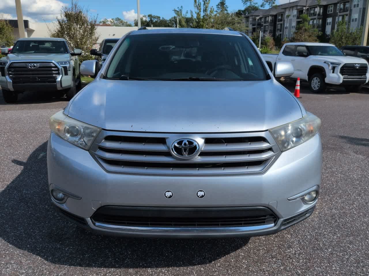 Used 2011 Toyota Highlander Limited w/ Tow Pkg FWD image 9