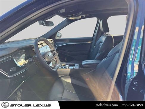 Used 2025 Jeep Wagoneer S Limited image 12