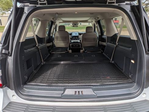 Used 2022 Ford Expedition Max Limited image 26